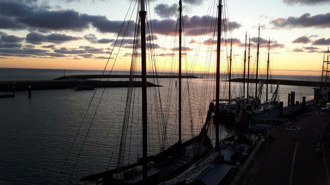 Slapen In Een Trechter Harlingen Exterior photo